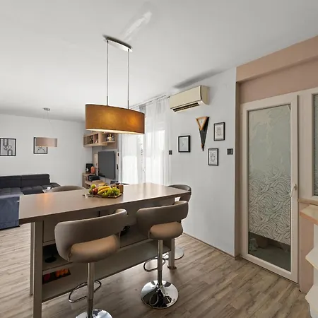 Lejlighed Premium With Patio Poreč
